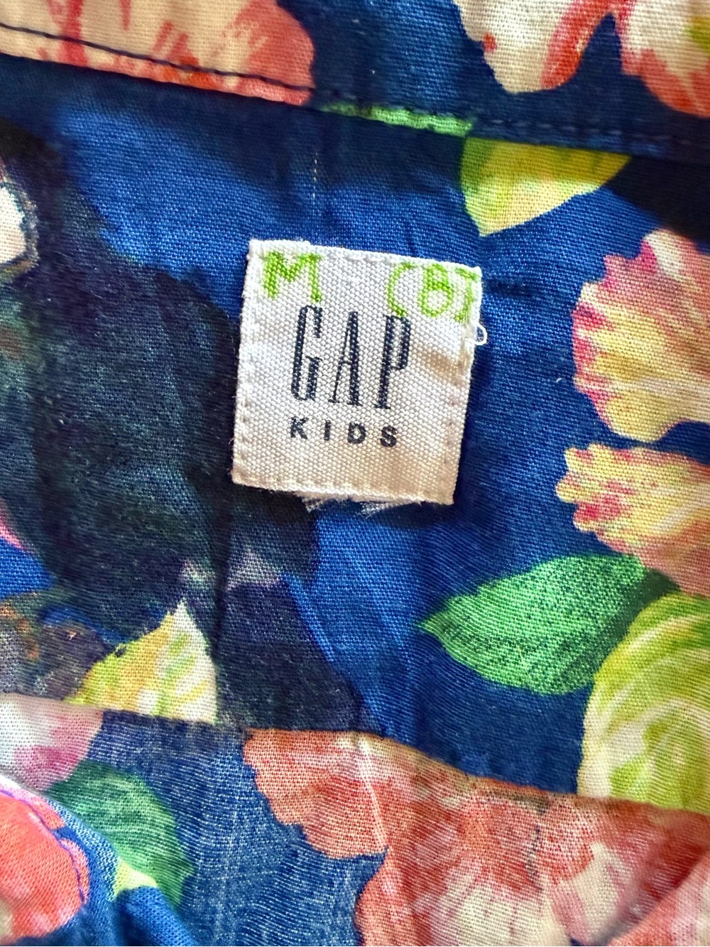 GAP Kids | Blue Hawaiian Floral Button-Up Shirt |  Boys Size 8 - Picture 5 of 5